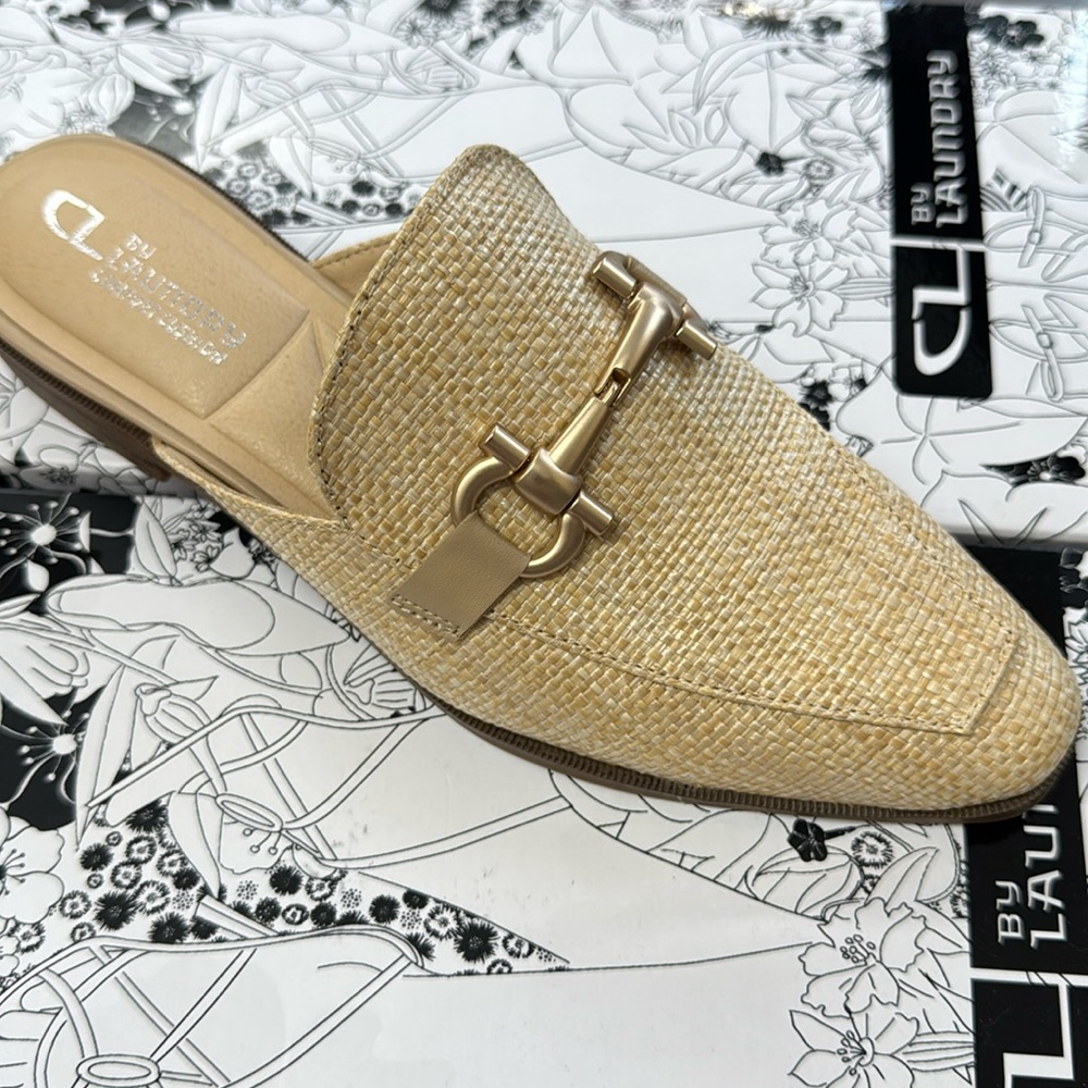 Chinese Laundry Beige Woven Mule with Gold Bit